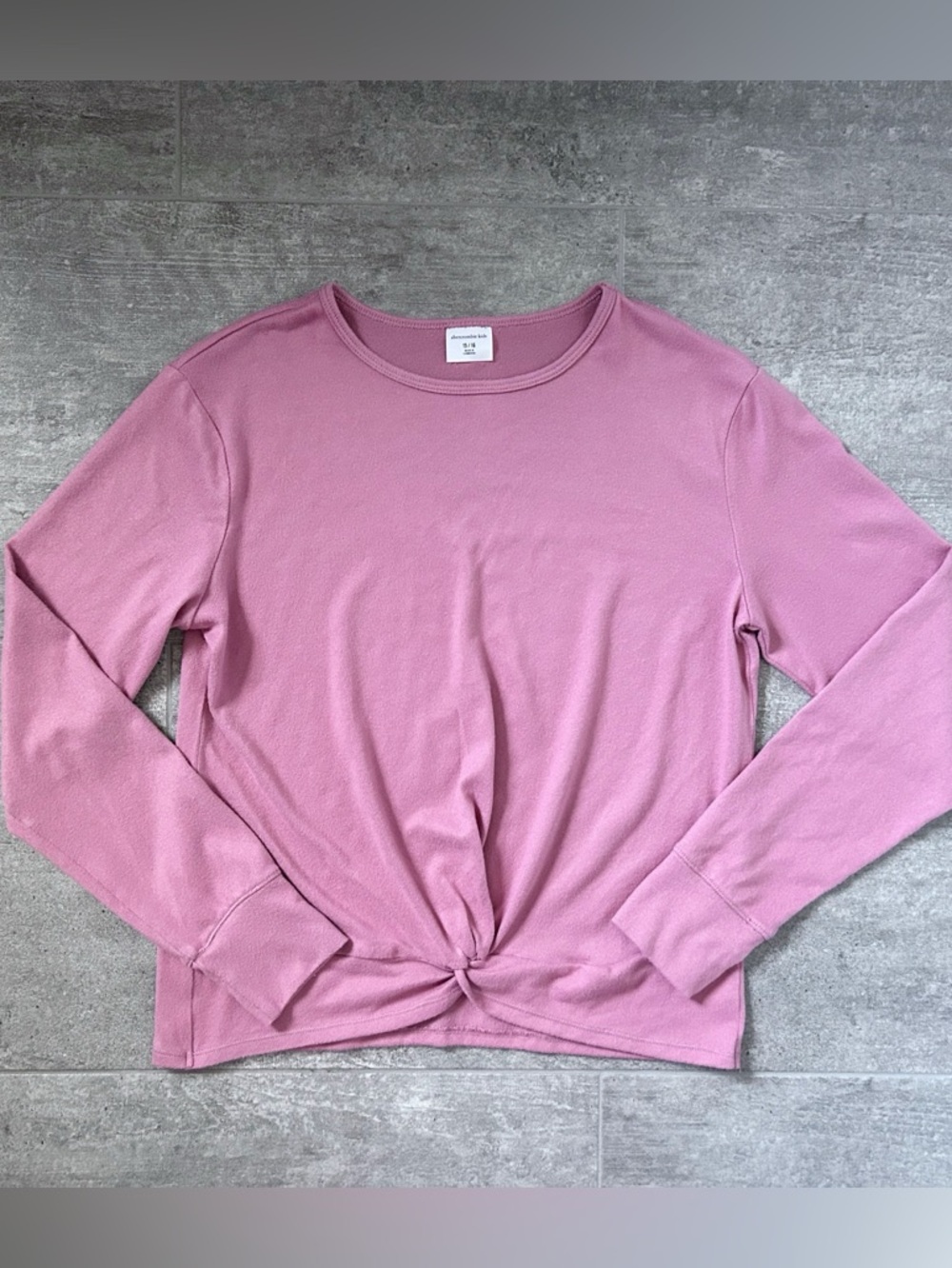 Abercrombie Kids NWOT Extremely Soft Top Size 15/16